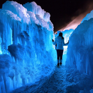 Illustration for article titled 7 Surreal, Towering Ice Castles That You Can Actually Visit